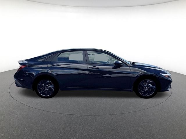 2026 Hyundai Elantra SEL Sport - Photo 10