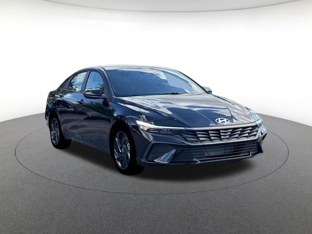 2026 Hyundai Elantra SEL Sport - Photo 8