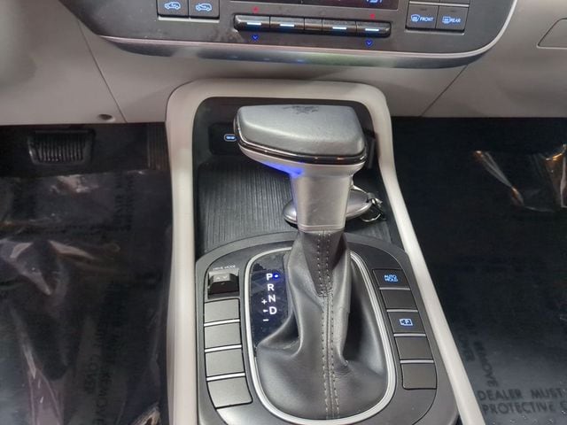 2025 Hyundai Kona SEL - Photo 12