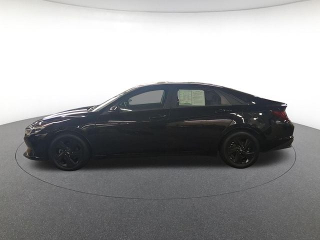 2022 Hyundai Elantra SEL - Photo 8