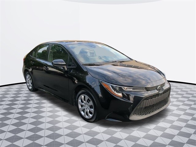 2022 Toyota Corolla LE photo 3
