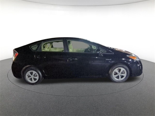 2012 Toyota Prius Four photo 4