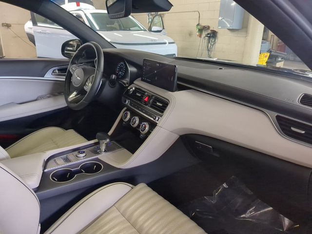 2023 GENESIS G70 Standard - Photo 19