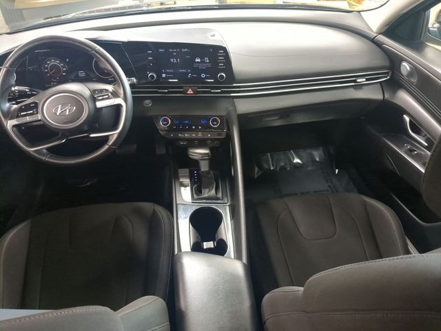 2022 Hyundai Elantra SEL - Photo 13