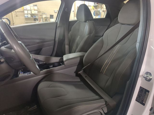 2025 Hyundai Elantra SEL - Photo 9
