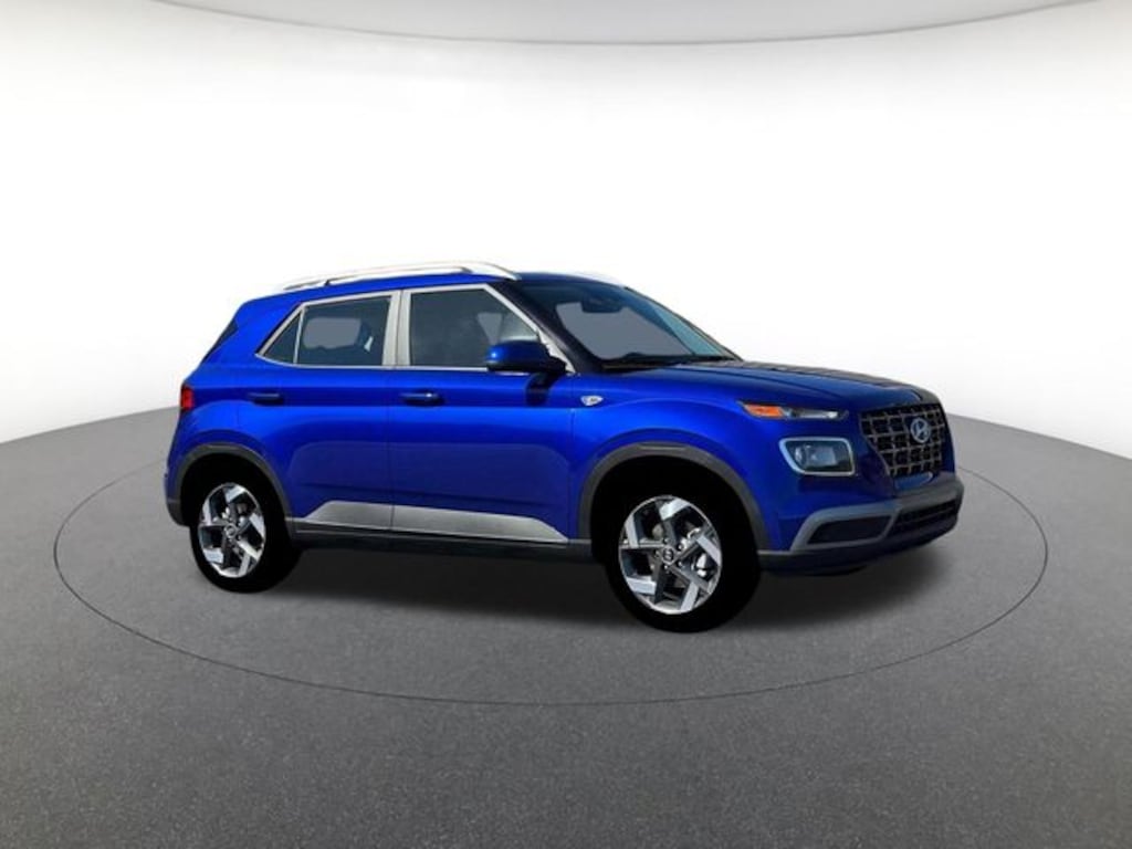 Used 2026 Hyundai Venue SEL SUV