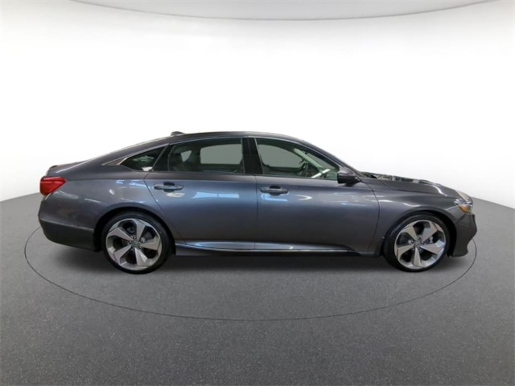 Used 2019 Honda Accord Touring 2.0T Sedan