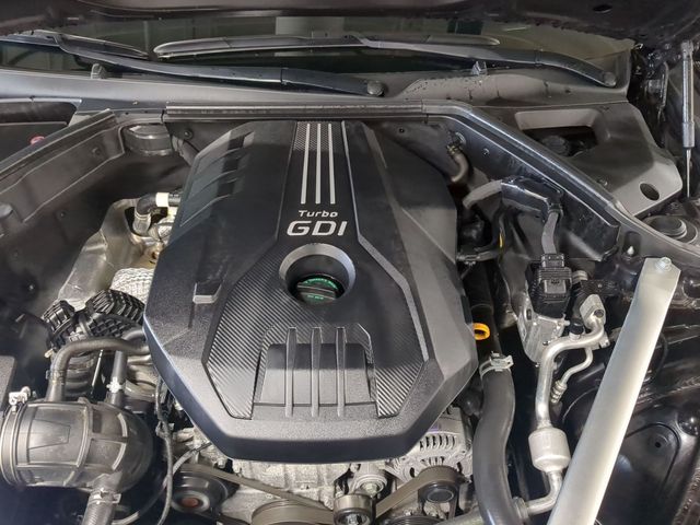 2023 GENESIS G70 Standard - Photo 24