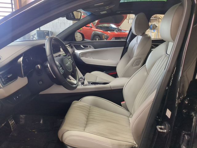 2023 GENESIS G70 Standard - Photo 9