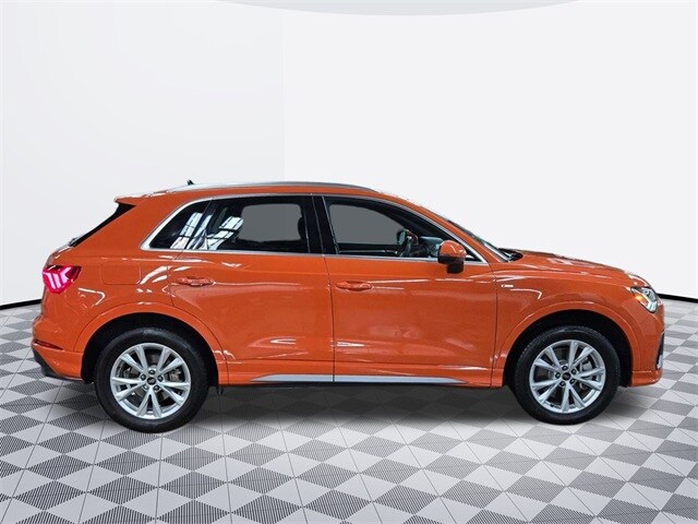 2024 Audi Q3 S line Premium photo 4