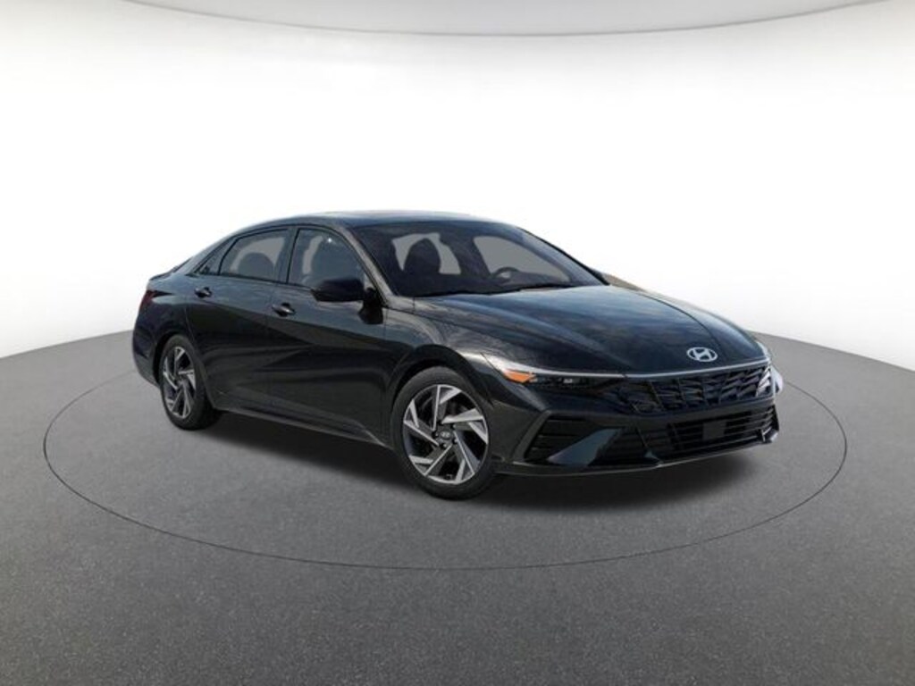 Used 2026 Hyundai Elantra SEL Sport Sedan