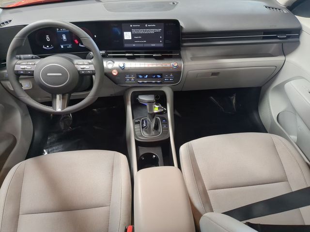 2025 Hyundai Kona SEL - Photo 13