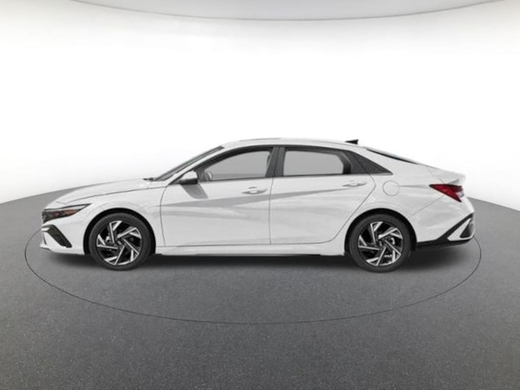 New 2026 Hyundai Elantra Hybrid Limited Sedan
