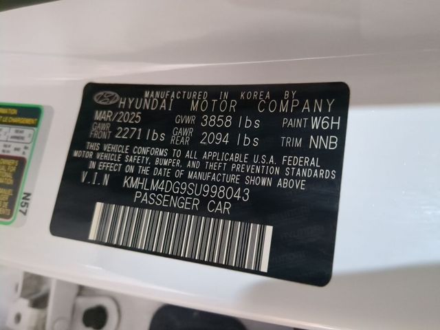 2025 Hyundai Elantra SEL - Photo 23