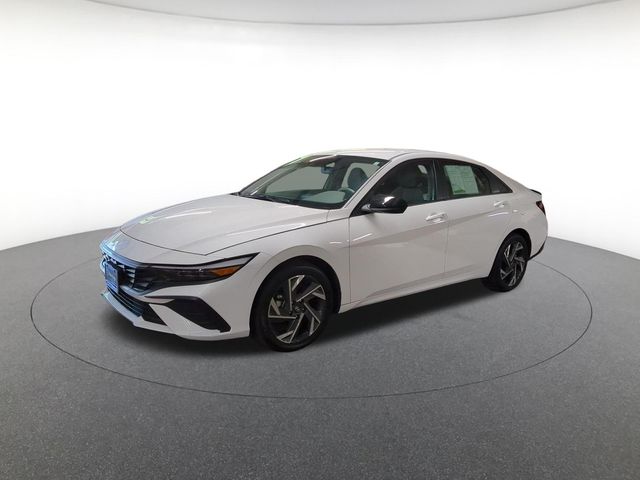 2025 Hyundai Elantra 2.0 SEL Sport IVT's photo