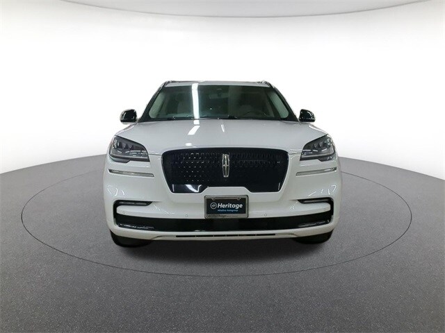 2023 Lincoln Aviator Reserve photo 2