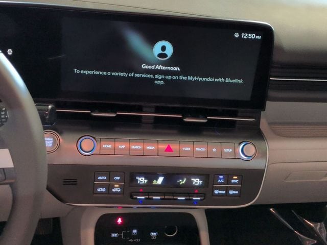 2025 Hyundai Kona SEL - Photo 14
