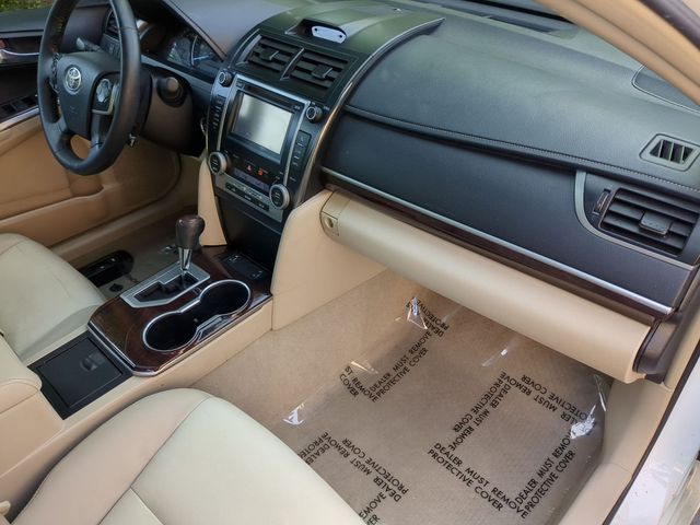 2013 Toyota Camry XLE - Photo 19