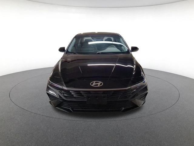 2026 Hyundai Elantra SEL Sport - Photo 4