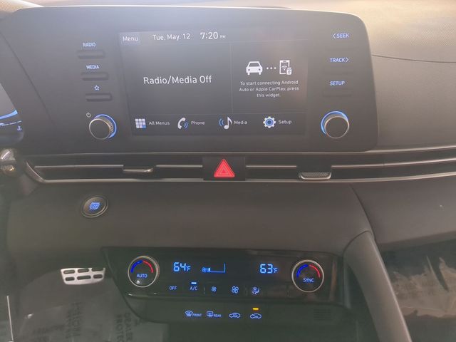 2025 Hyundai Elantra SEL - Photo 13