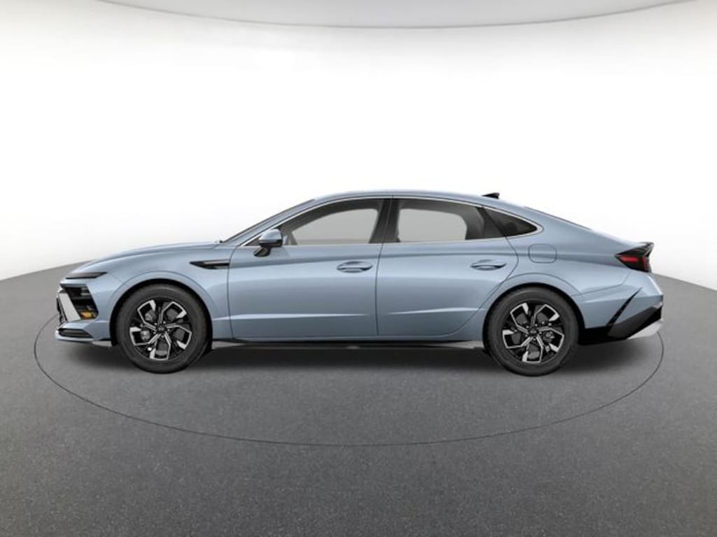 Used 2025 Hyundai Sonata SEL Sedan