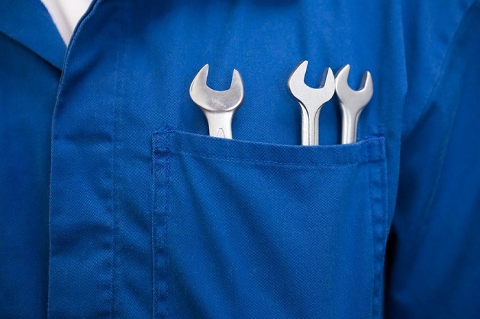 Mechanic_With_Wrenches_In_Pocket.jpg