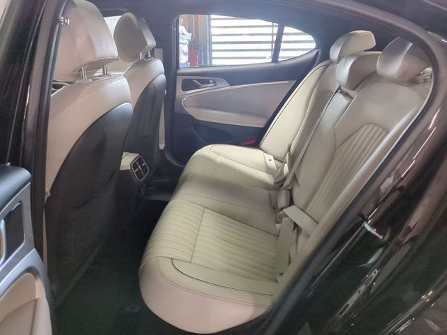 2023 GENESIS G70 Standard - Photo 10