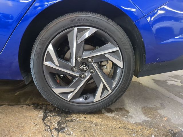 2025 Hyundai Elantra SEL - Photo 21