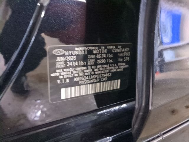 2023 GENESIS G70 Standard - Photo 25