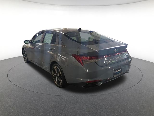 2022 Hyundai Elantra Limited - Photo 7