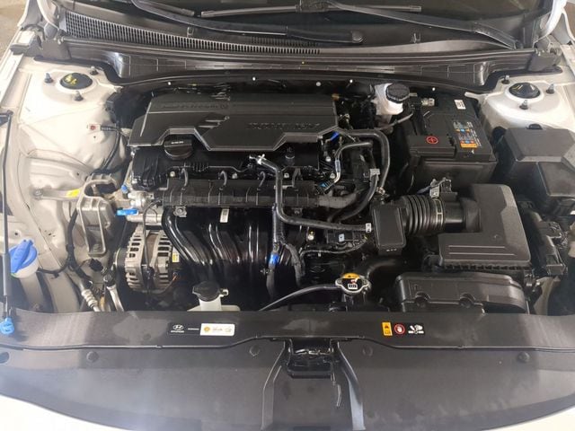 2025 Hyundai Elantra SEL - Photo 23