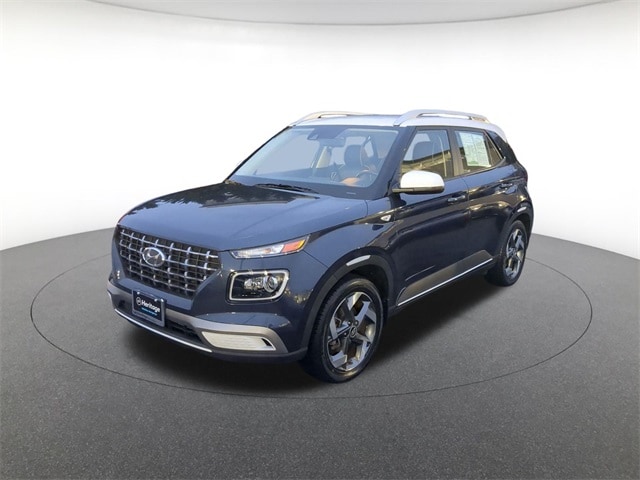 2020 Hyundai Venue Denim's photo