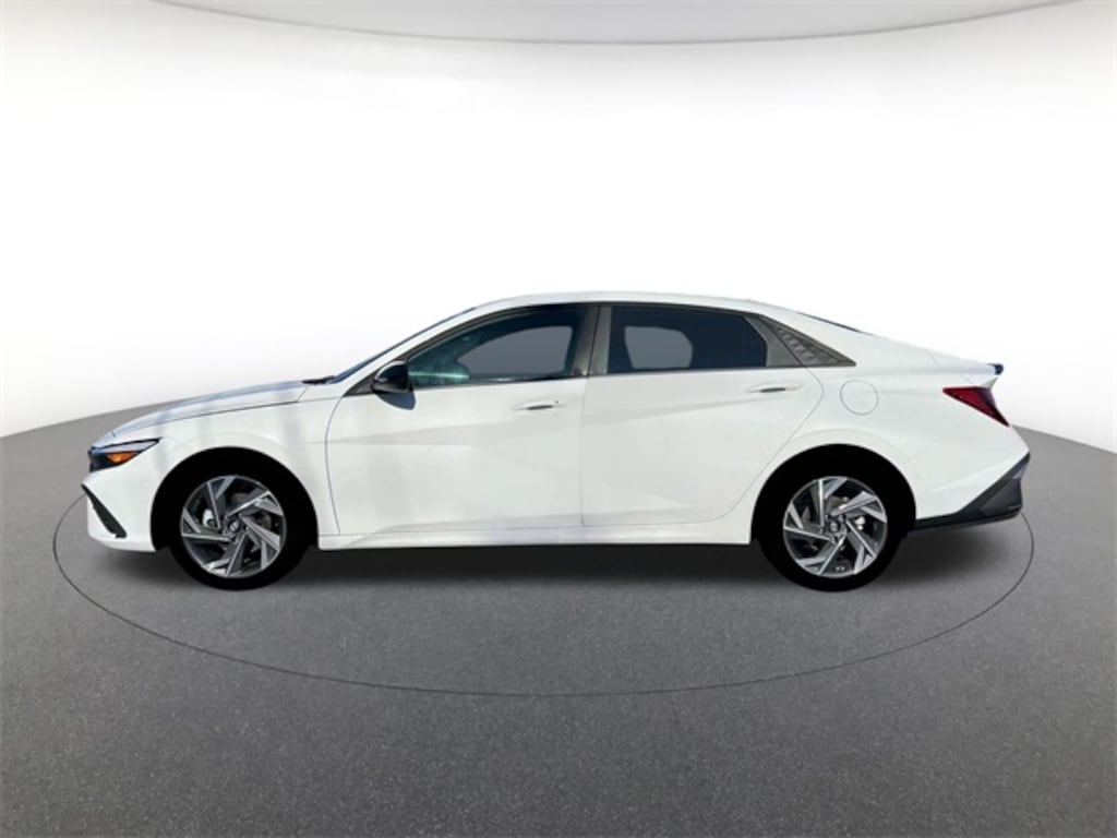 New 2025 Hyundai Elantra SEL Sport Sedan