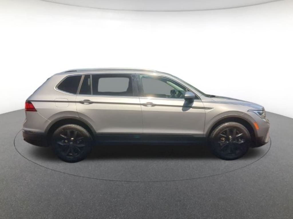Used 2024 Volkswagen Tiguan 2.0T SE SUV