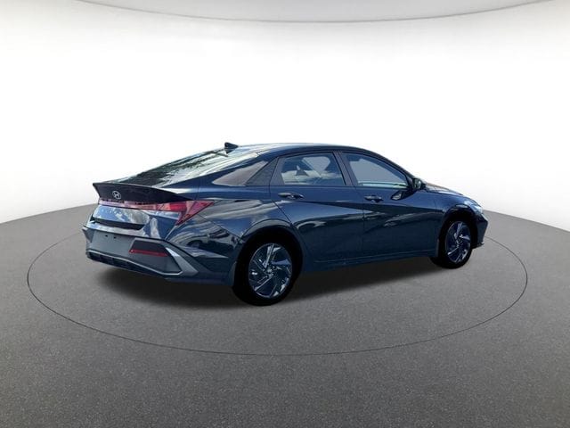 2026 Hyundai Elantra SEL Sport - Photo 13