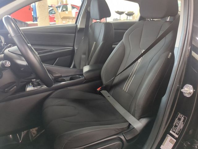 2022 Hyundai Elantra SEL - Photo 9