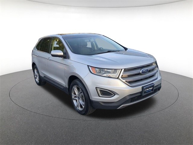 2017 Ford Edge Titanium photo 3