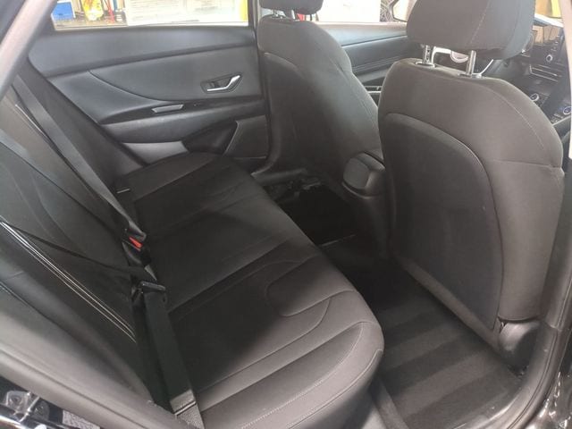 2022 Hyundai Elantra SEL - Photo 17