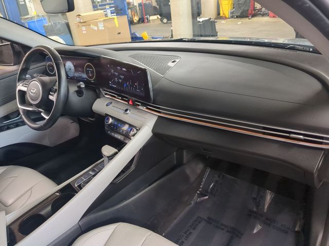 2022 Hyundai Elantra Limited - Photo 20