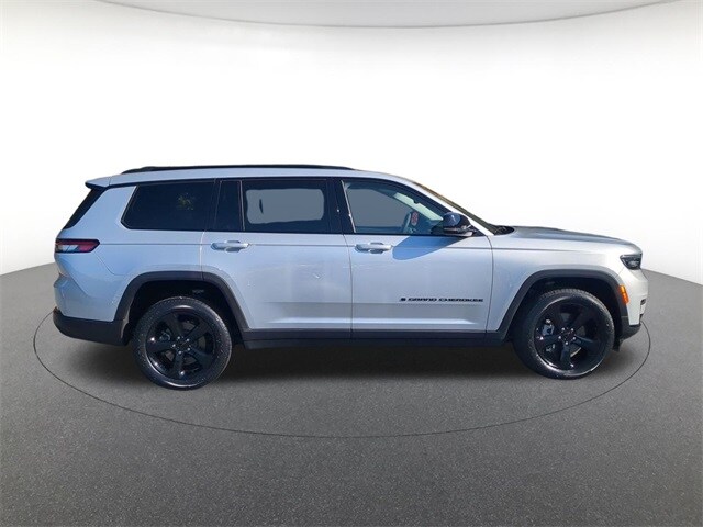 2023 Jeep Grand Cherokee Limited photo 4