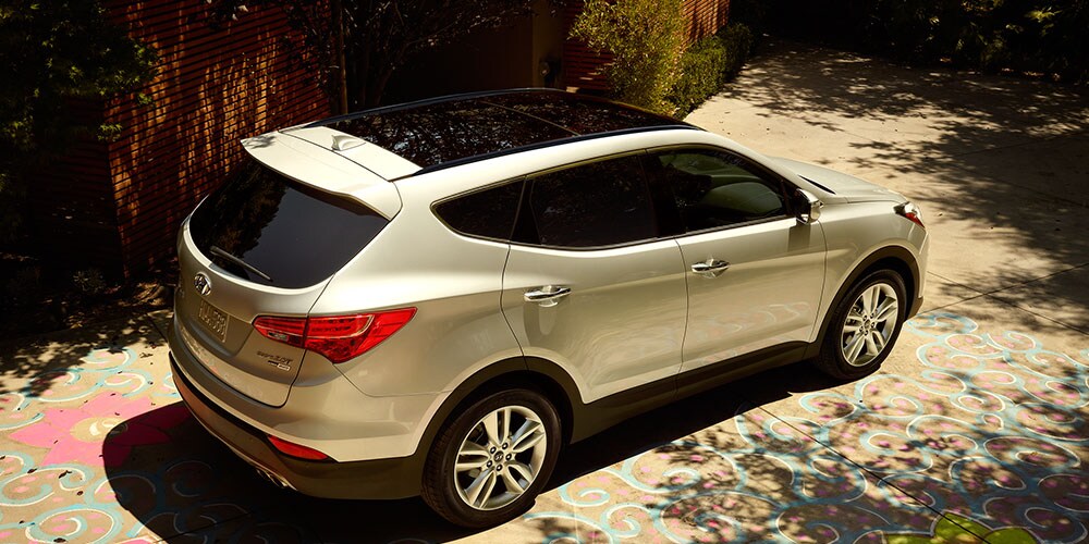 2016_Hyundai_Lifestyle_SantaFeSport_BeigeDriveway.jpg