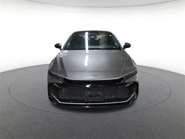 2024 Toyota Crown Platinum photo 2
