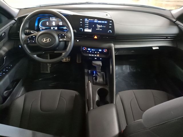 2025 Hyundai Elantra SEL - Photo 13