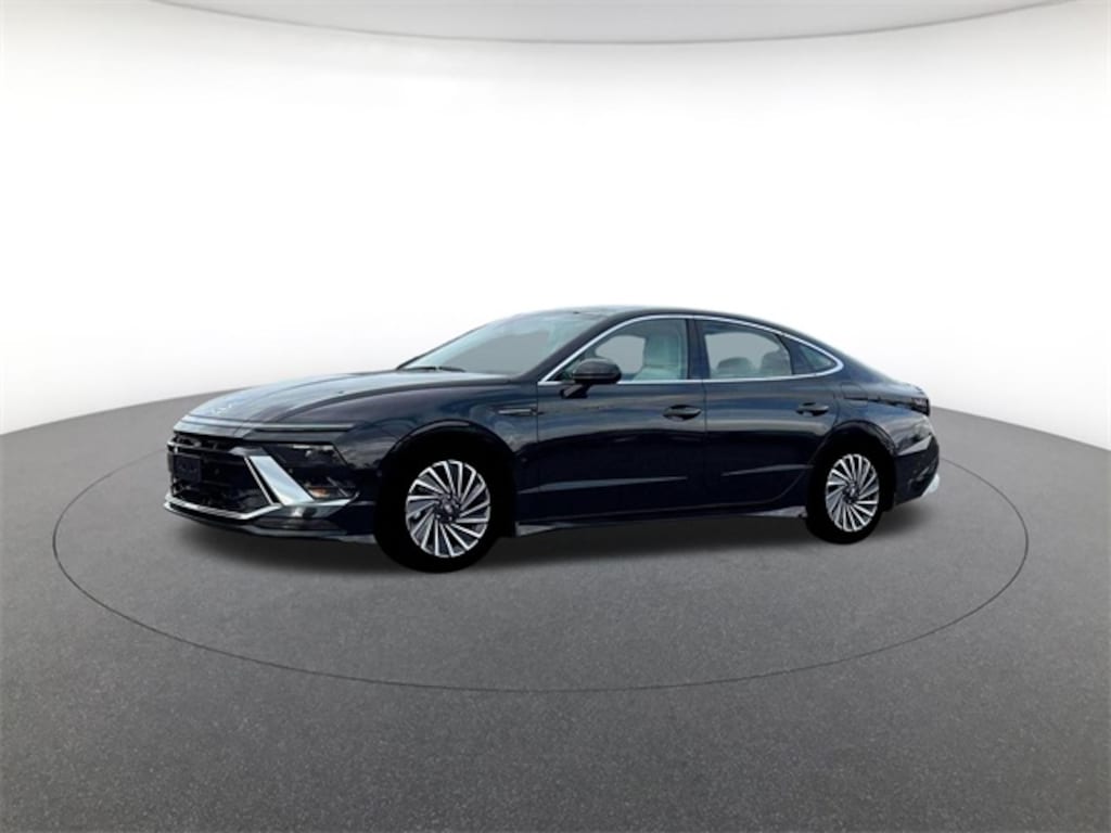 New 2025 Hyundai Sonata Hybrid Limited Sedan
