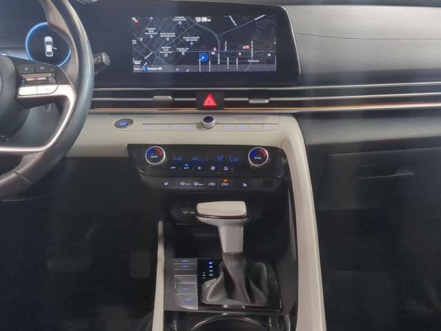 2022 Hyundai Elantra Limited - Photo 14