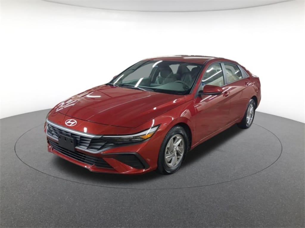 Certified 2025 Hyundai Elantra SE Sedan