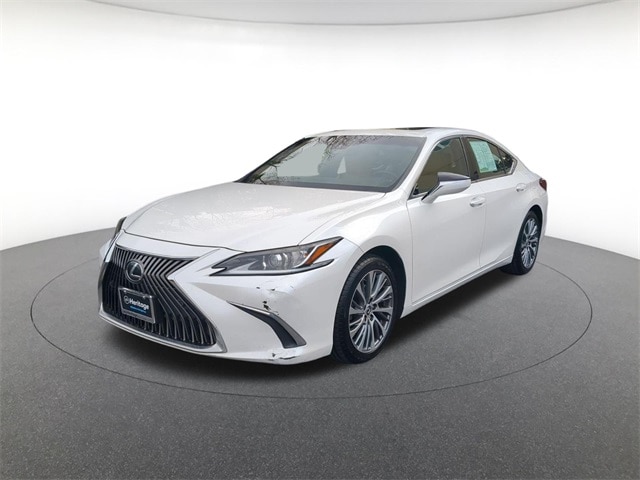 2019 Lexus ES 350's photo