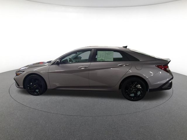 2026 Hyundai Elantra SEL Sport - Photo 8