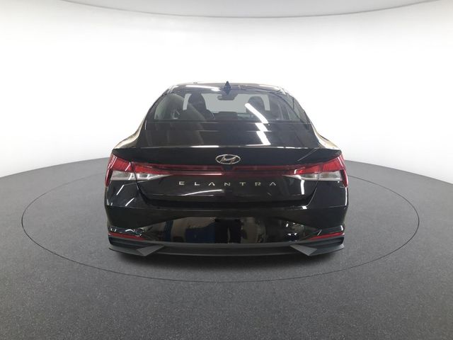 2022 Hyundai Elantra SEL - Photo 6