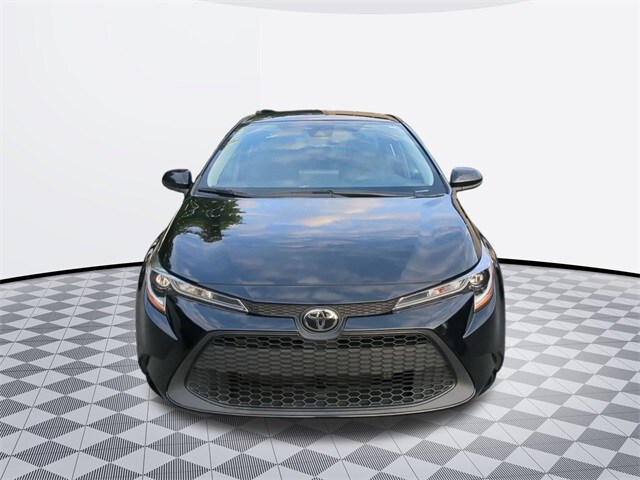 2022 Toyota Corolla LE photo 2